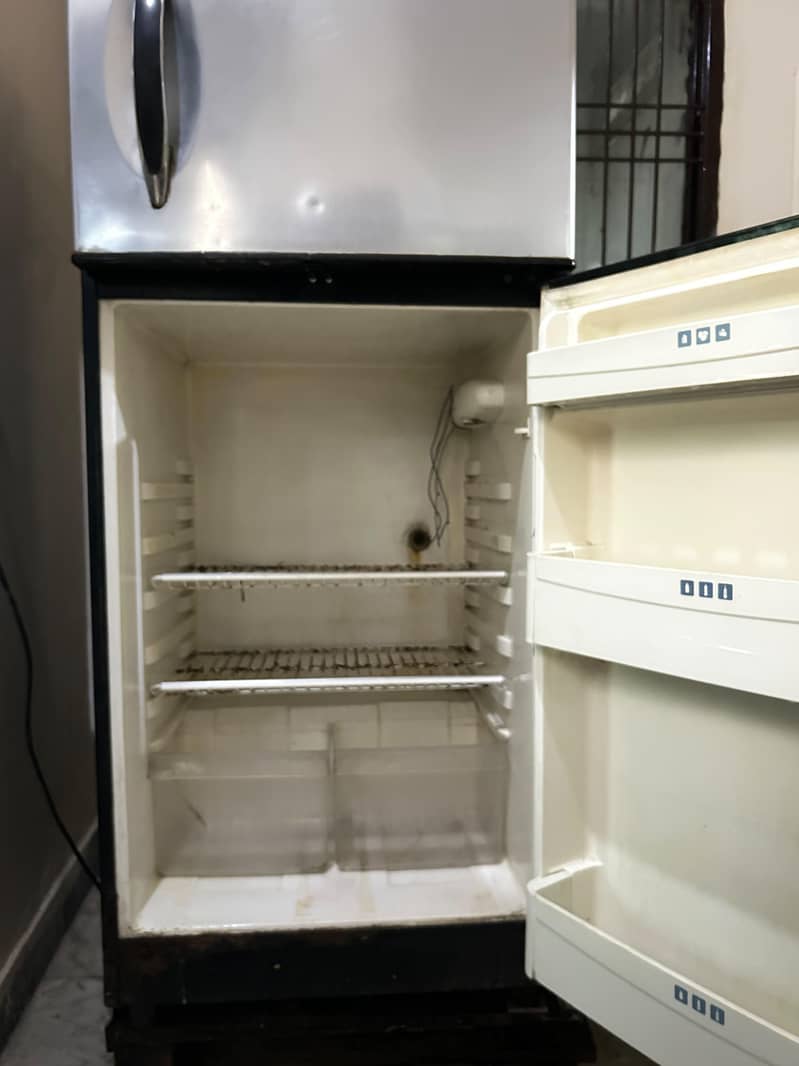 Refrigerator 1