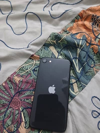 Apple iPhone SE