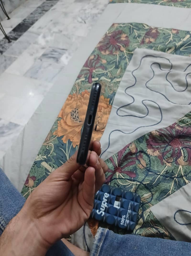 Apple iPhone SE 2