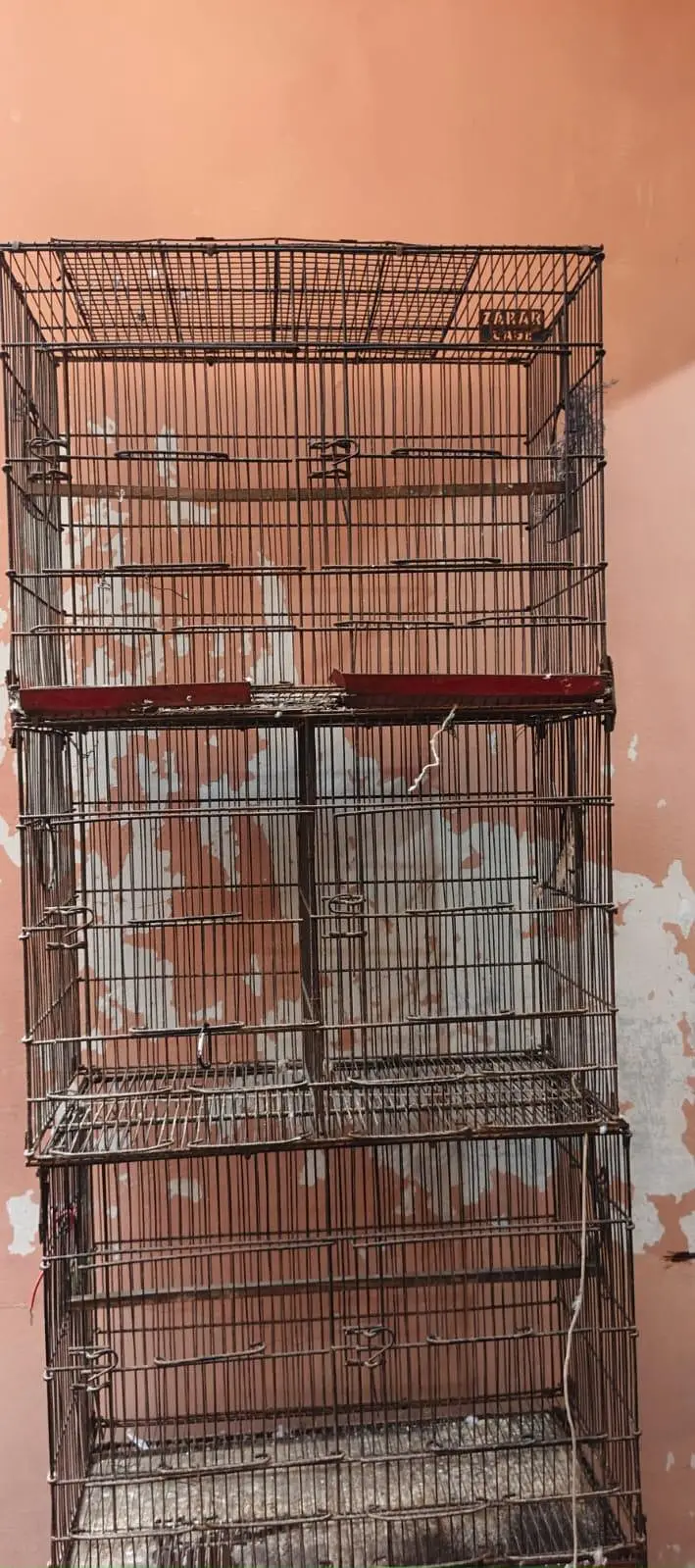 bujuies cage — photo 4