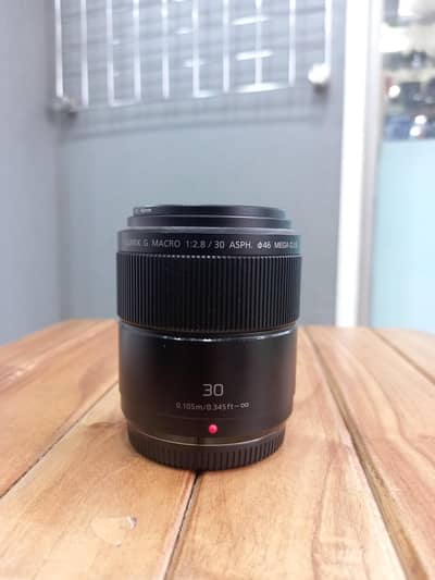 Panasonic Lumix G Macro 30mm f/2.8