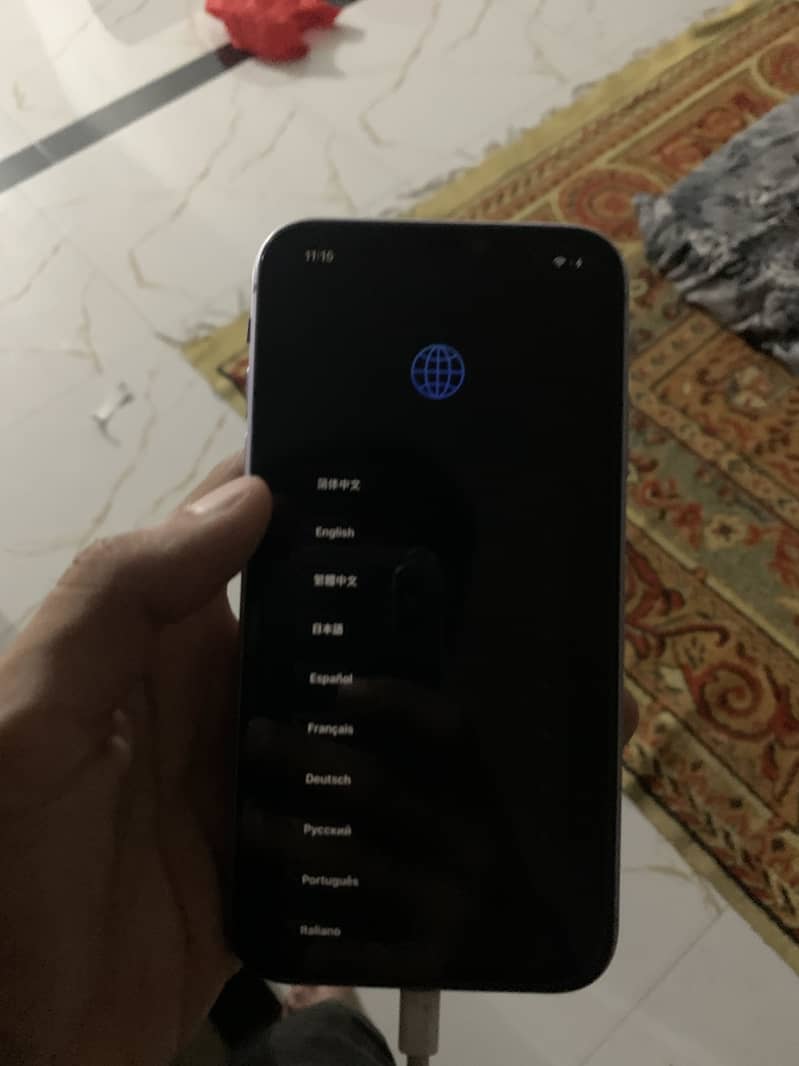 Apple iPhone 11 3