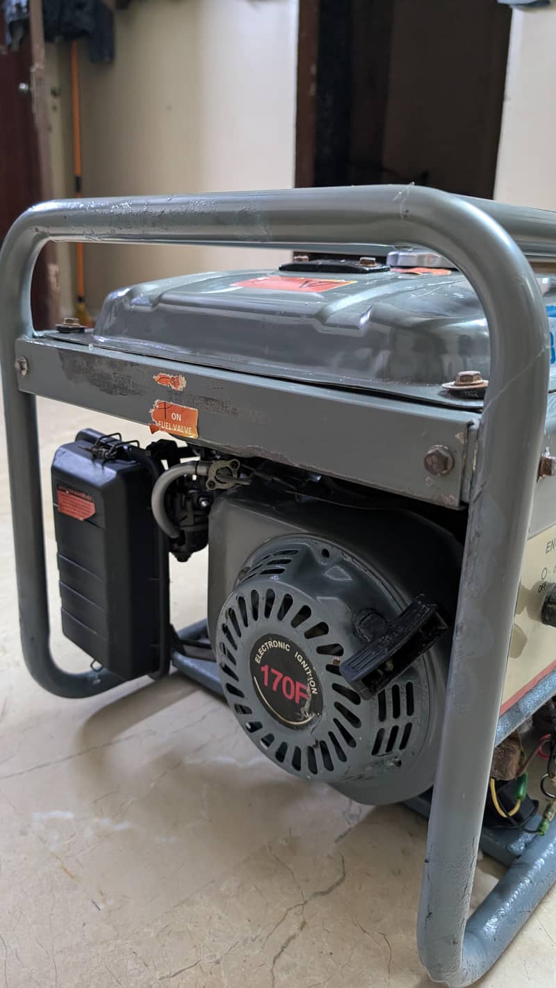 Conorax 3KV Petrol Generator 2