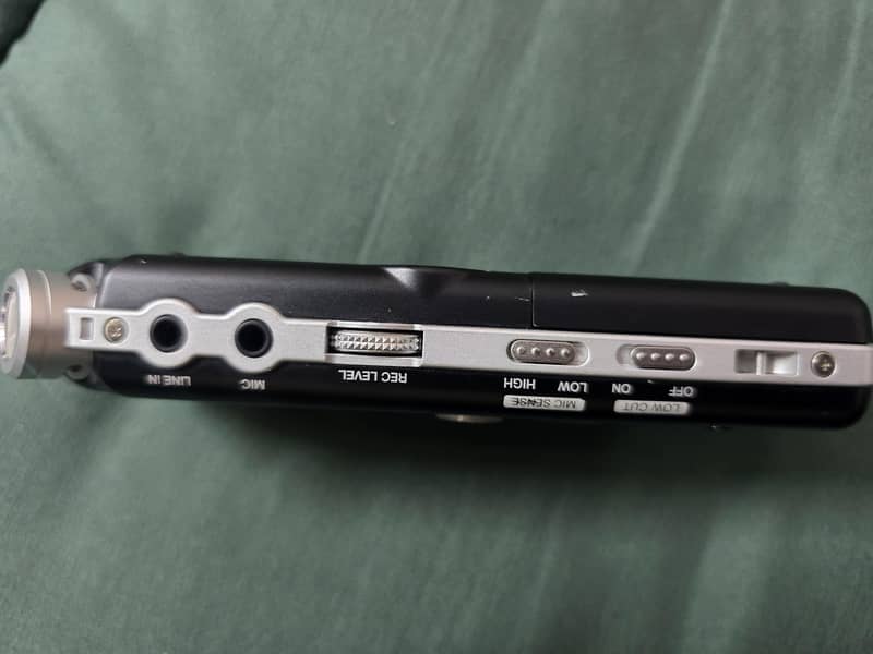 Olympus Ls-10. linear PCM Recoder 3