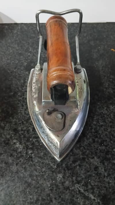 Sui Gas Iron