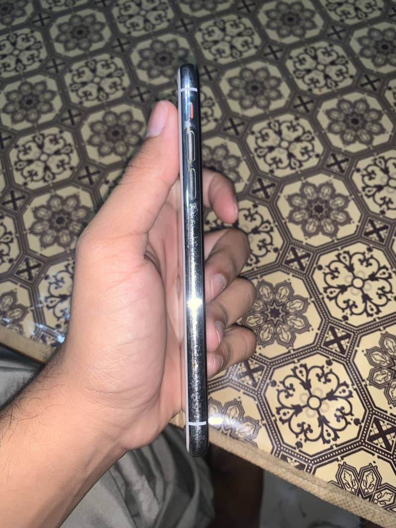 Apple iPhone X 2