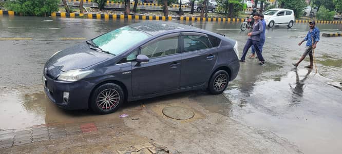 Toyota Prius 2015/SUNROOF