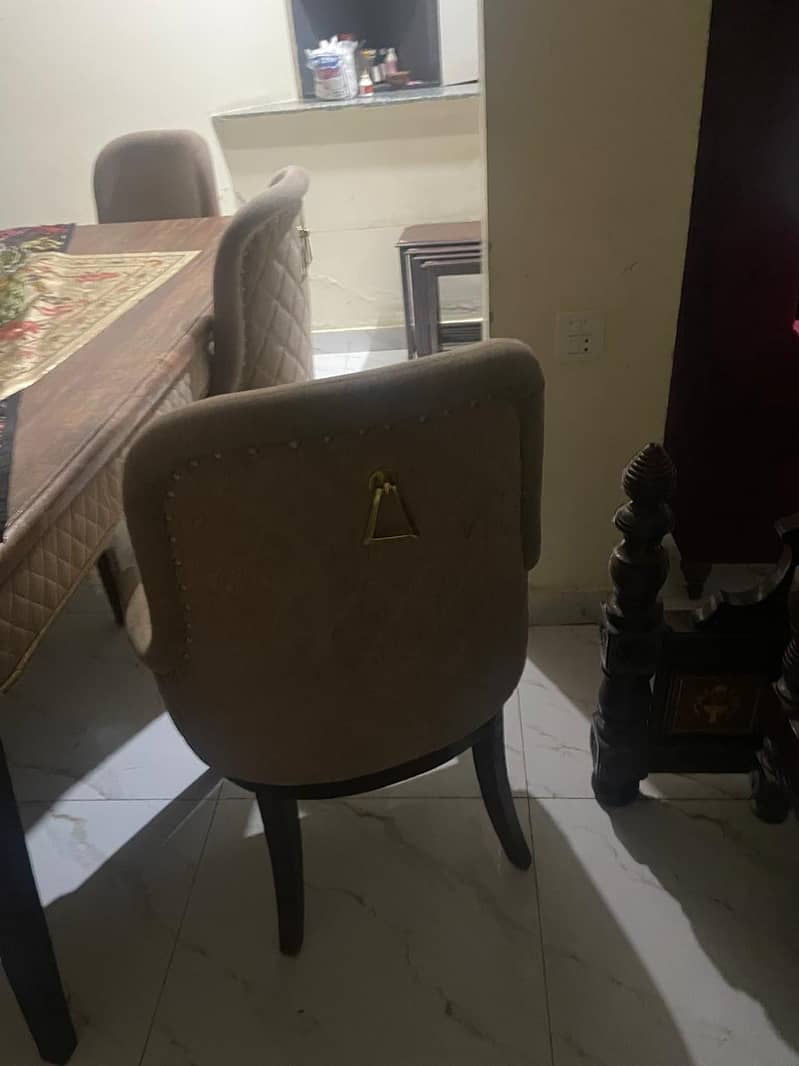 6 seater dining table 5