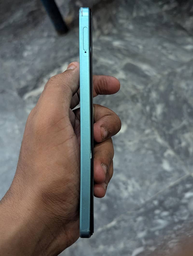 OPPO A78 0