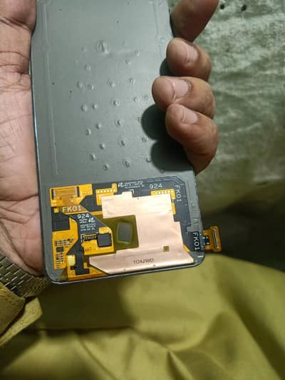 VIVO Y 100 ORIGINAL DISPLAY JUST SINGLE LINE JUST DISPLAY NO MOBILE