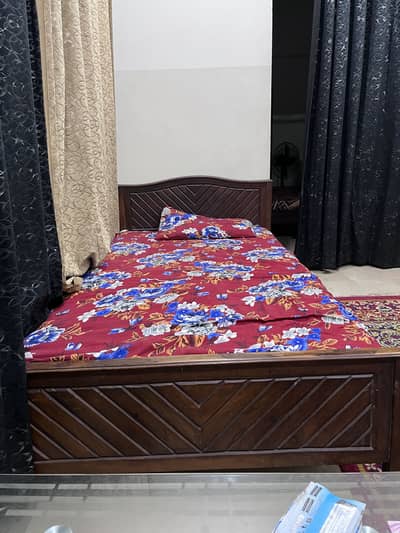 Wooden bed for sale (without metres)