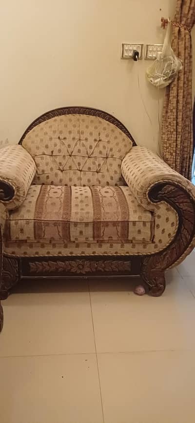 7 seater sofa set urgent sale