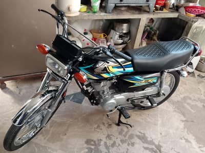 25/26 CG 125 black