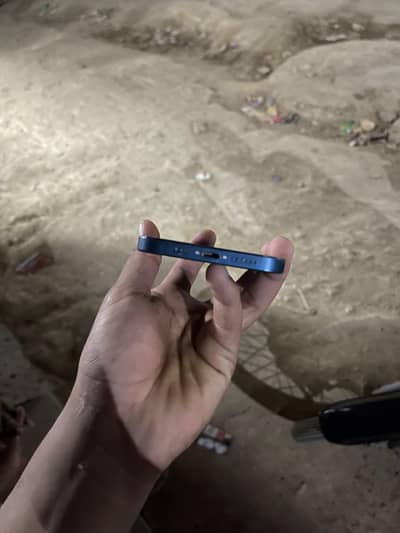 Apple iPhone 12