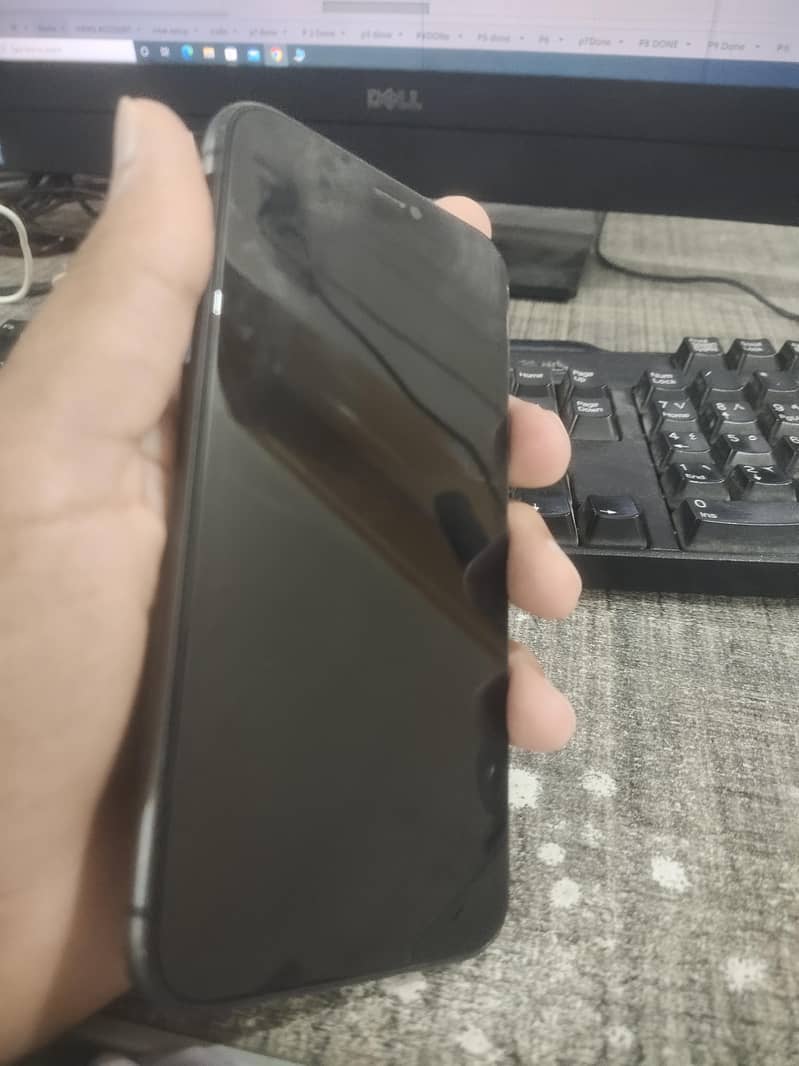 Apple iPhone 11 1