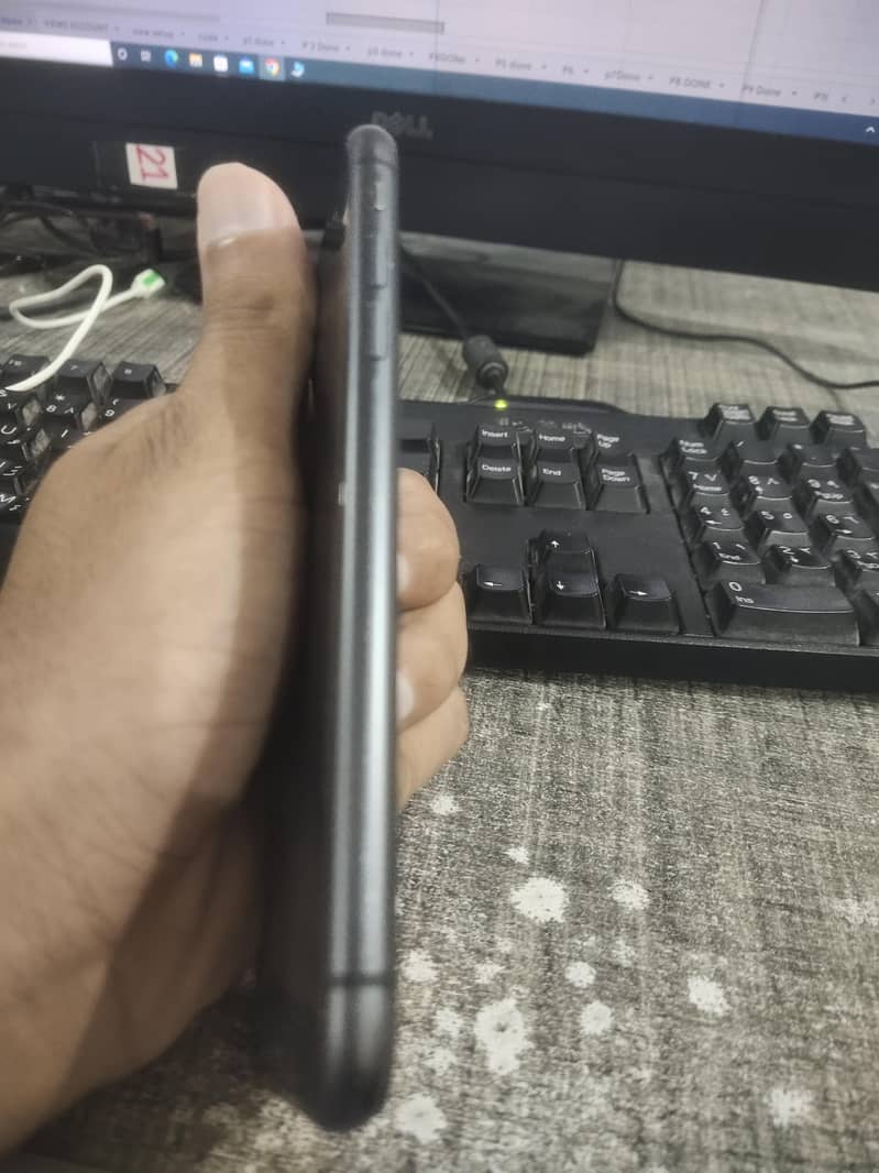 Apple iPhone 11 2