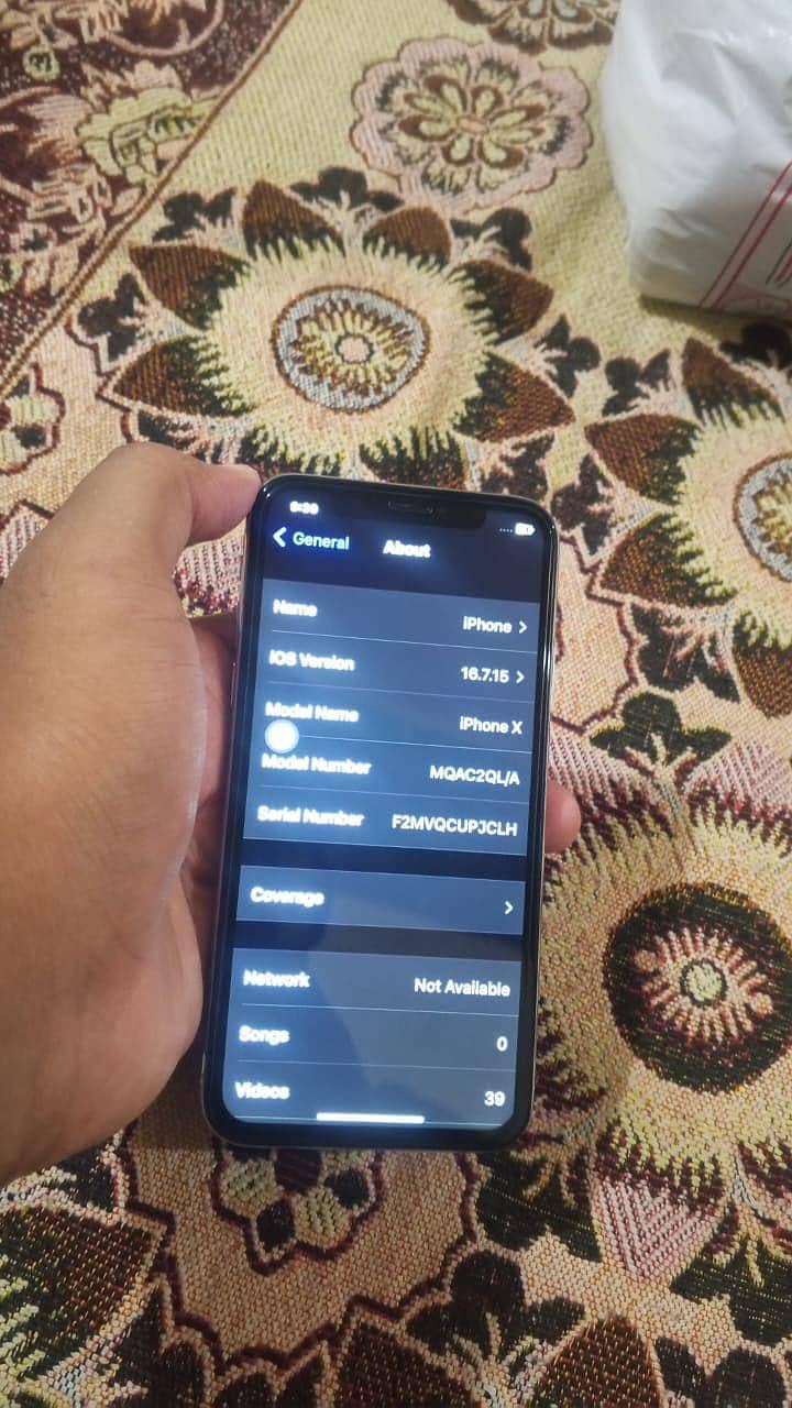 Apple iPhone X 4