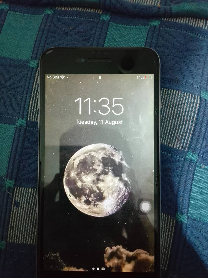 Apple iPhone 6 Plus 1