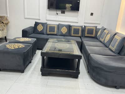 Sofa ma kisi chez ka msla nhi hn buss space ky wja sye sale krha hn