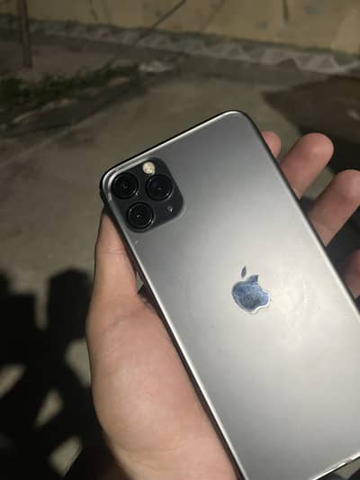 iPhone 11 Pro Max sim working