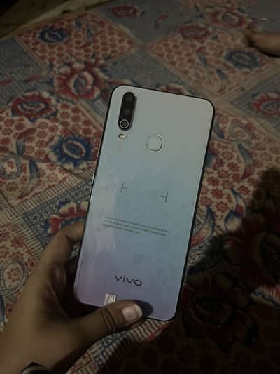 Vivo Y17