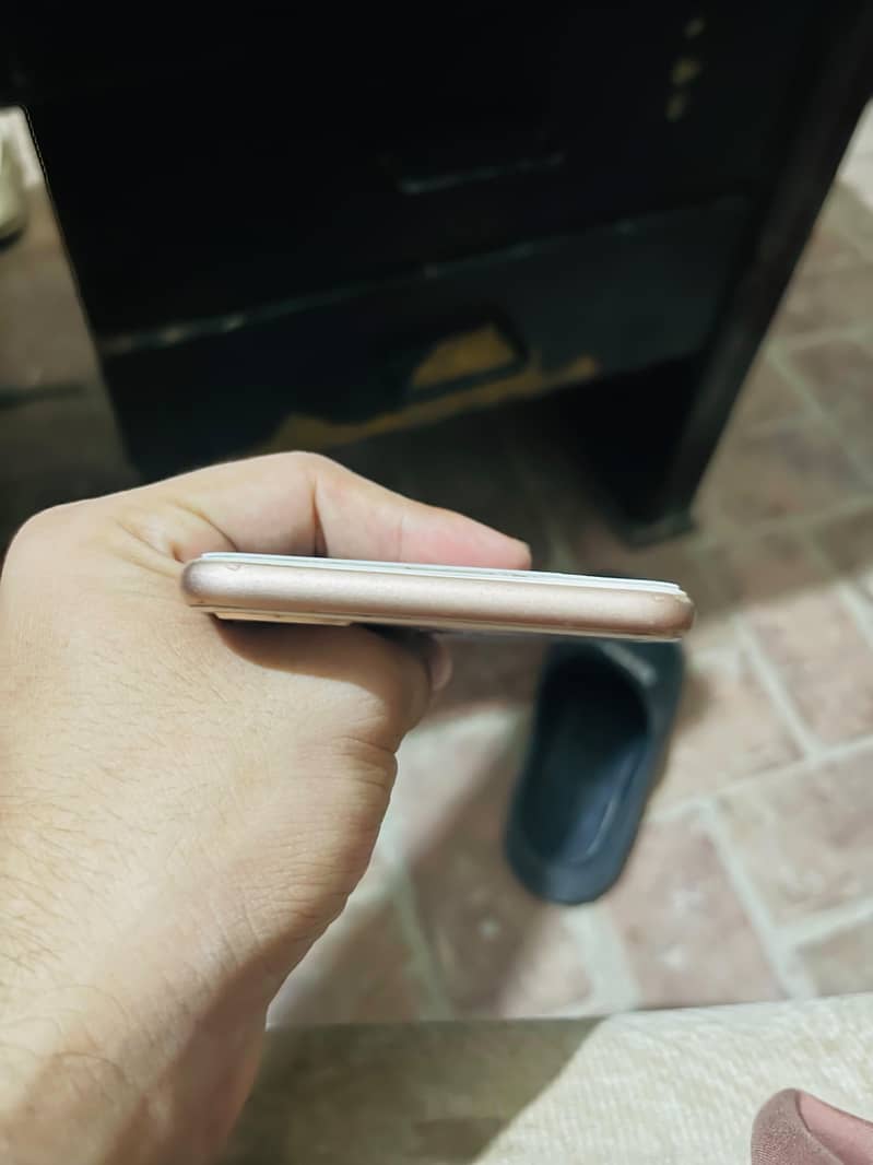 Apple iPhone 8 Plus 1