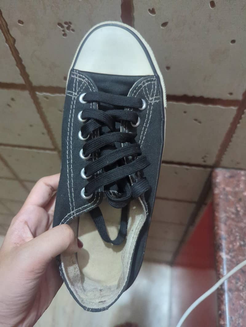 converse 0