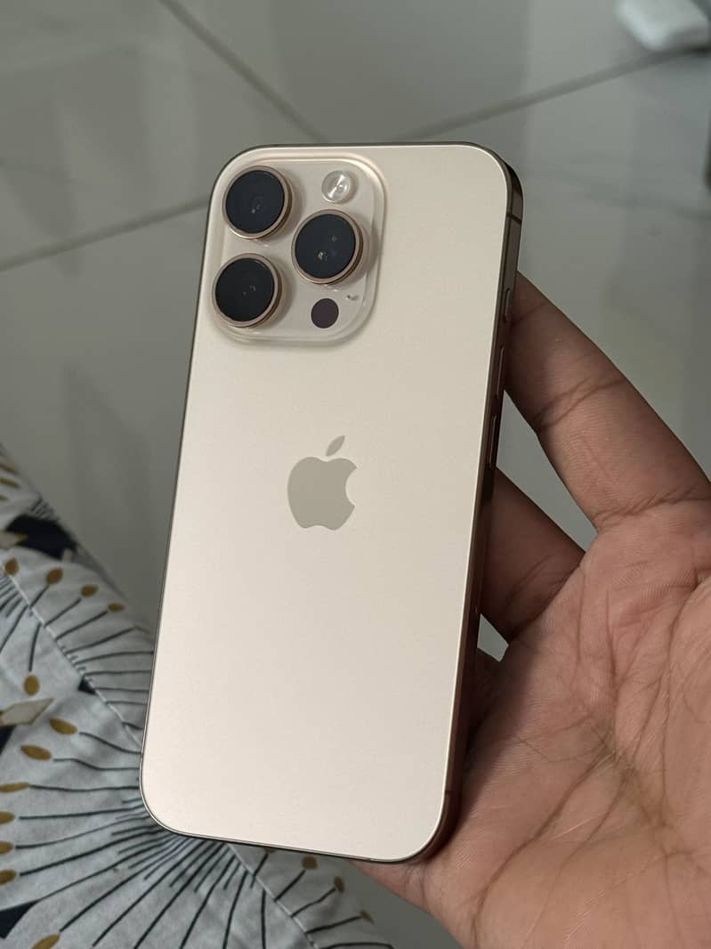 Iphone 16 pro 4