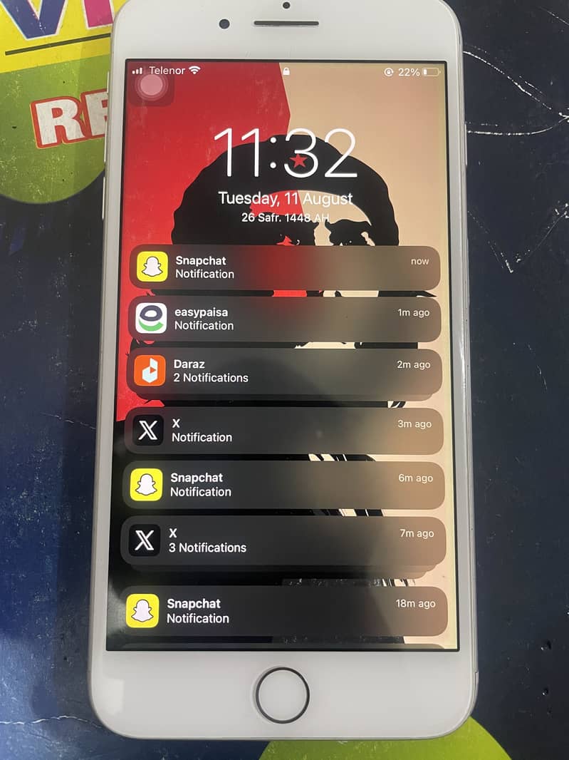 Apple iPhone 7 Plus 1