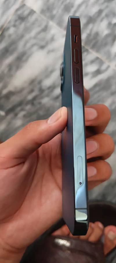 Apple iPhone 12 Pro
