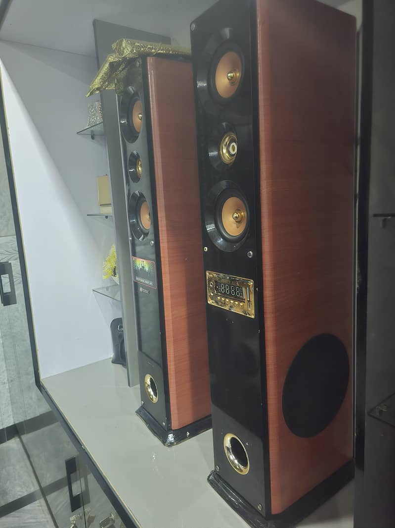 Audionic Cooper 7 best base 2