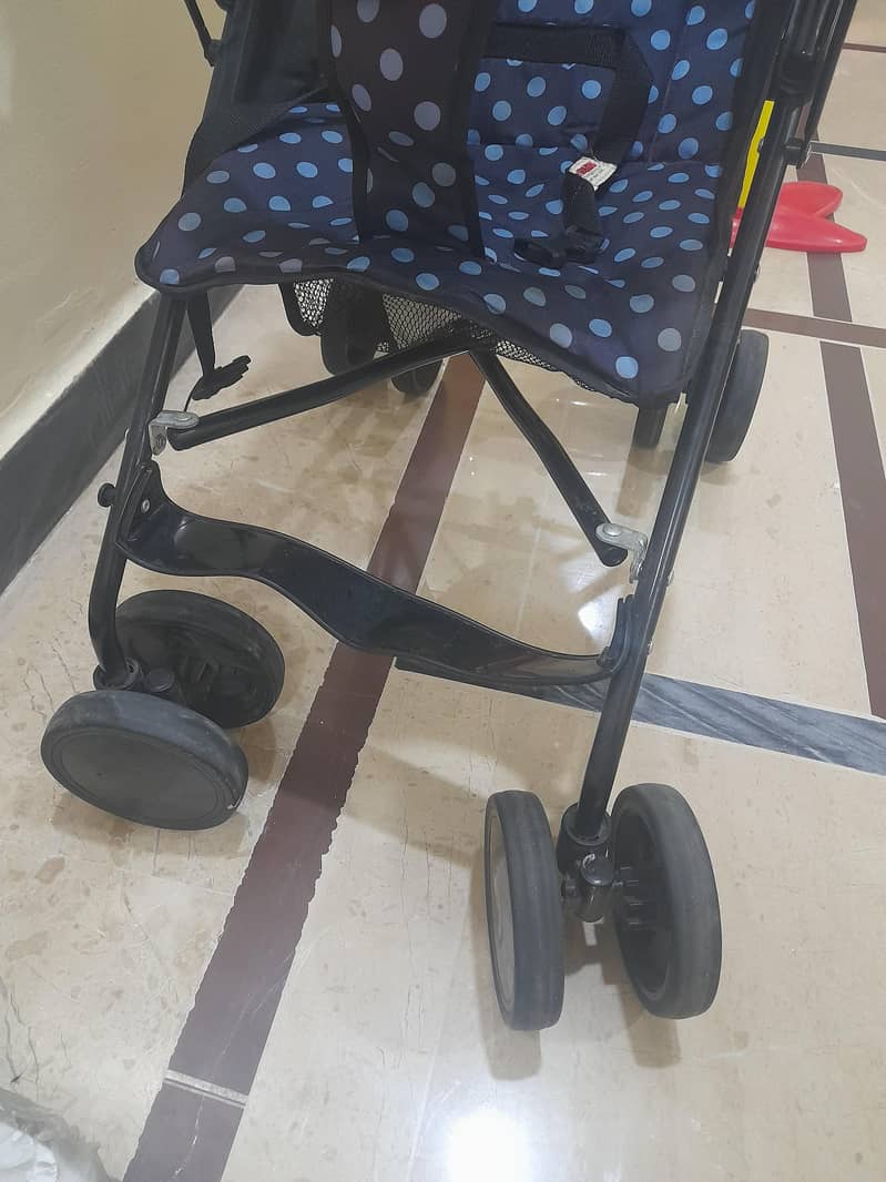 stroller 3
