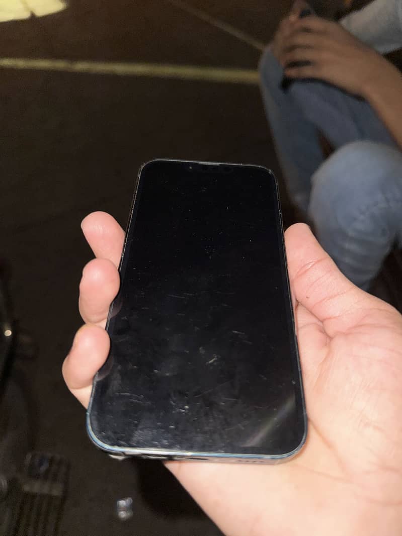 Apple iPhone 14 5