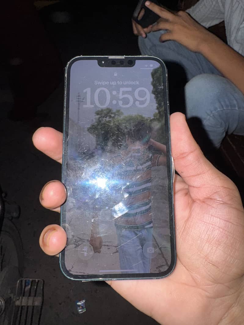 Apple iPhone 14 7