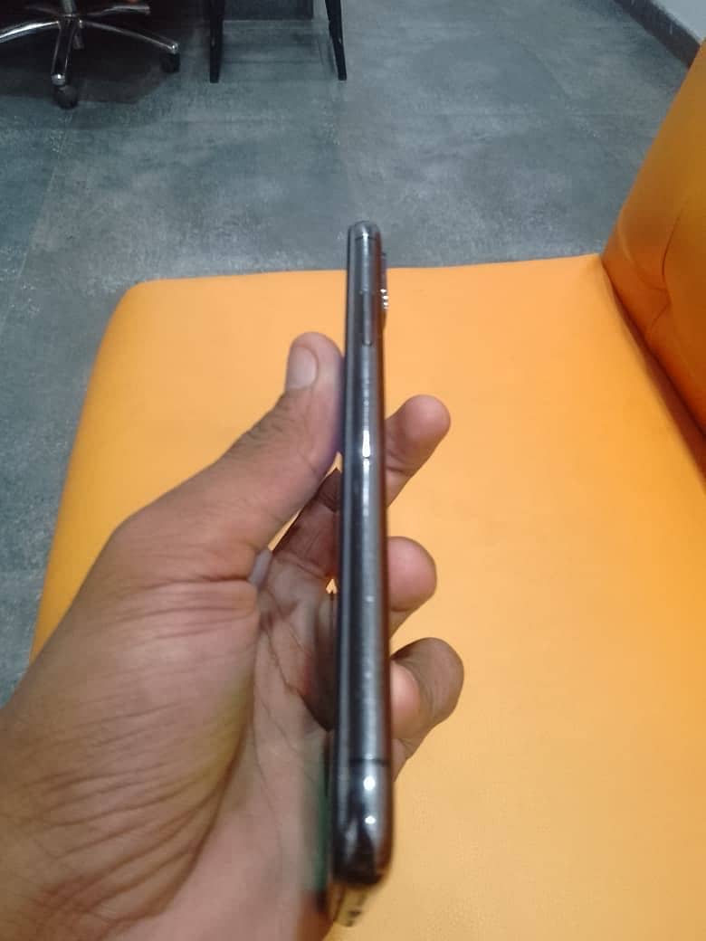 Apple iPhone X 1