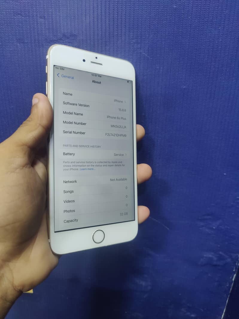 Apple iPhone 6S Plus 4