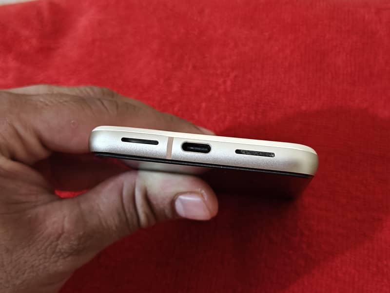 Google Pixel 8 3