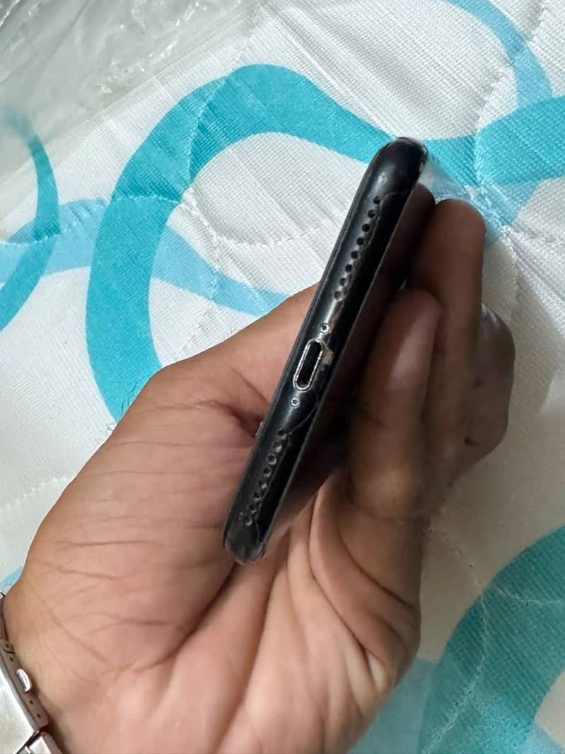 Apple iPhone 7 Plus 2