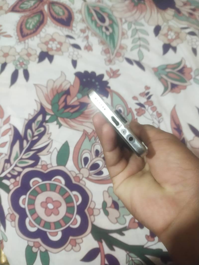 Tecno CAMON 20 4