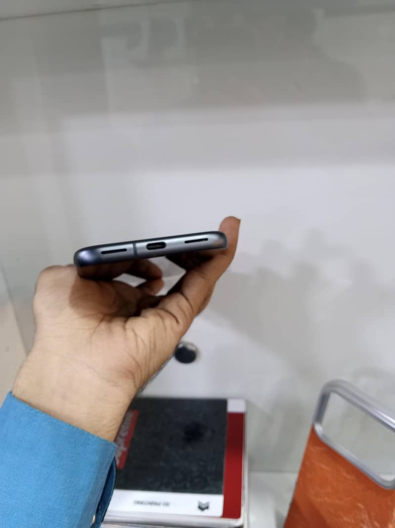 pixel 8A 3