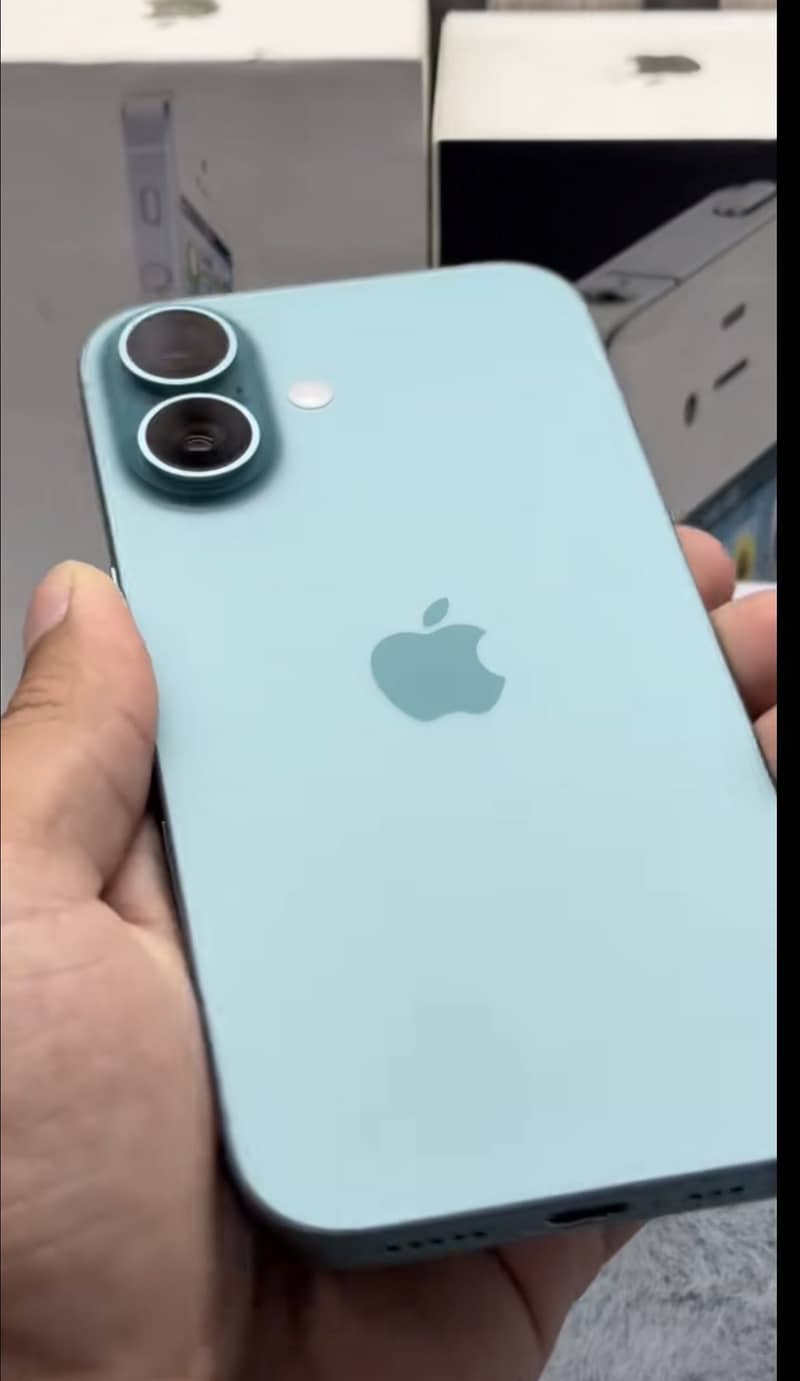 Apple iPhone 16 1
