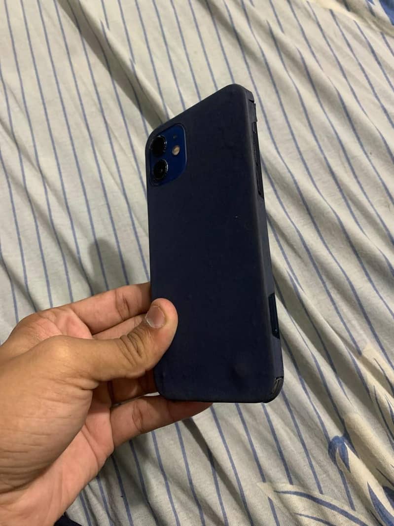 Apple iPhone 12 2