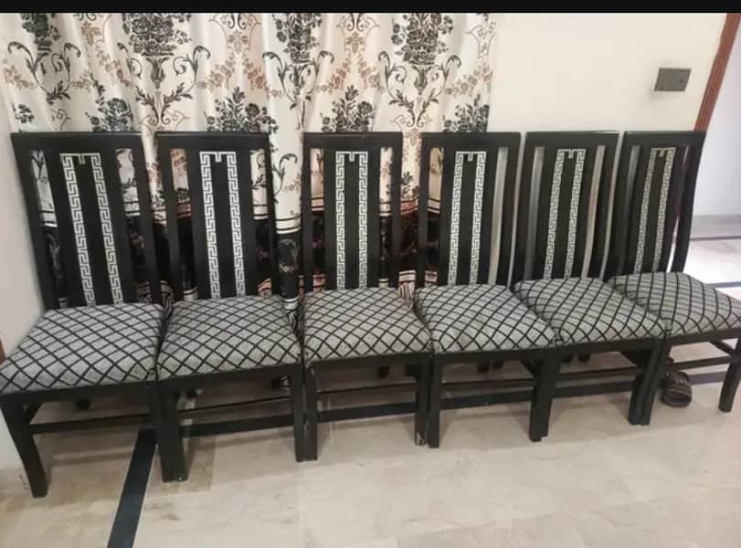 six dining chairs 0