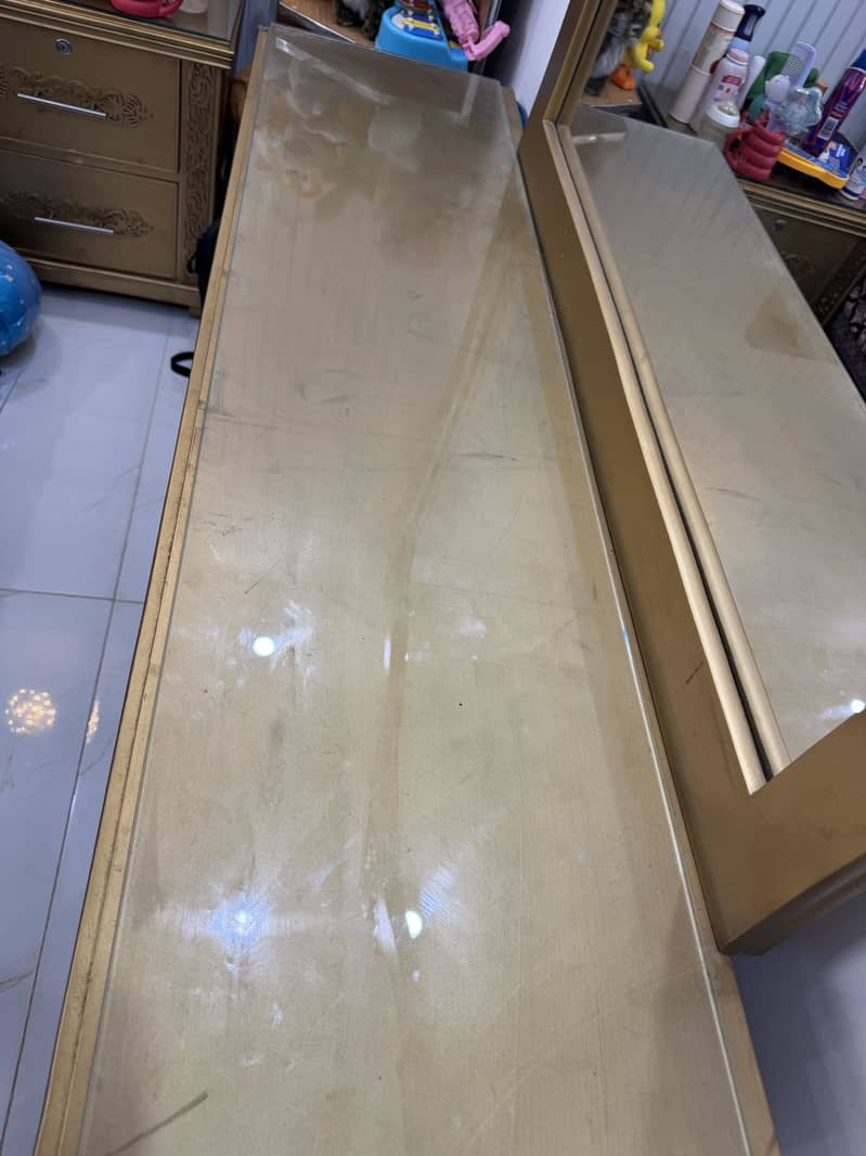Dressing table 2