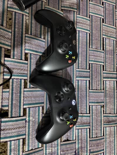 Xbox one X controllers for Sell {SEALED)