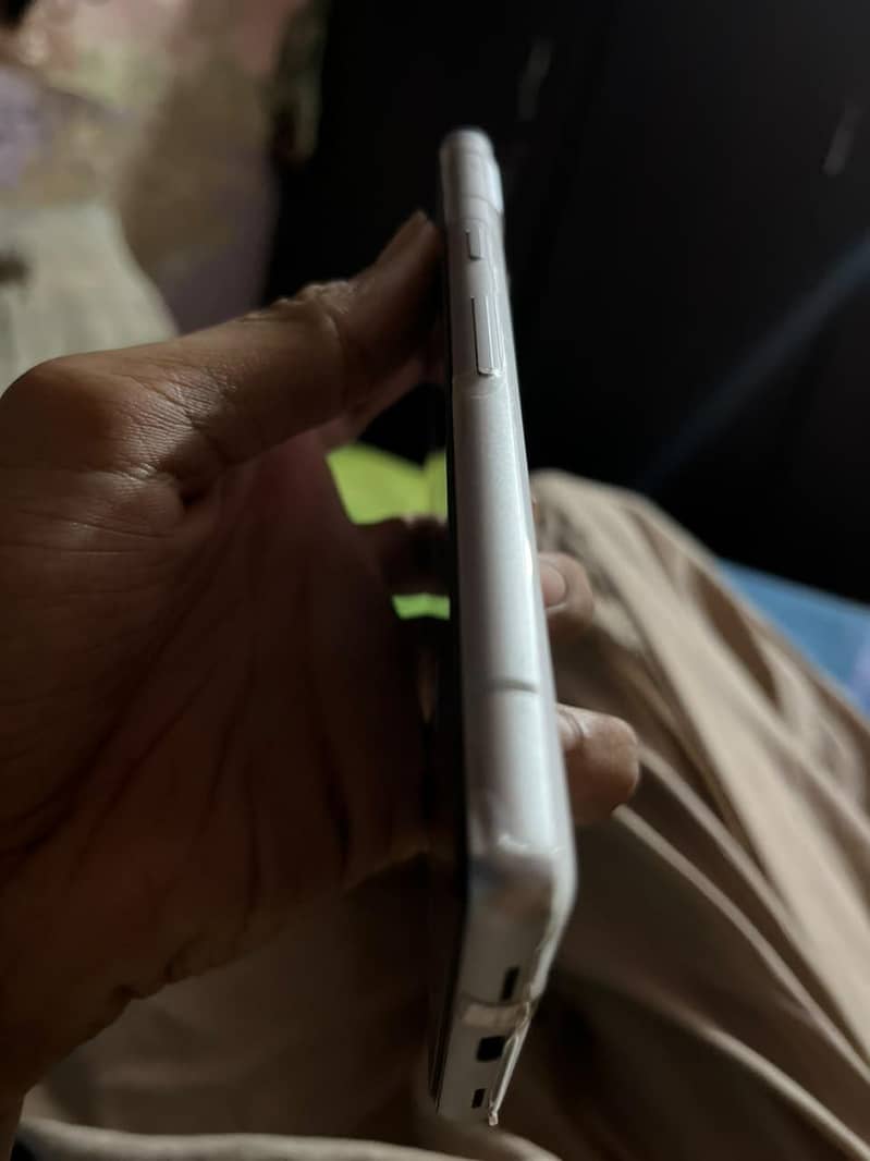 Google Pixel 7a 2
