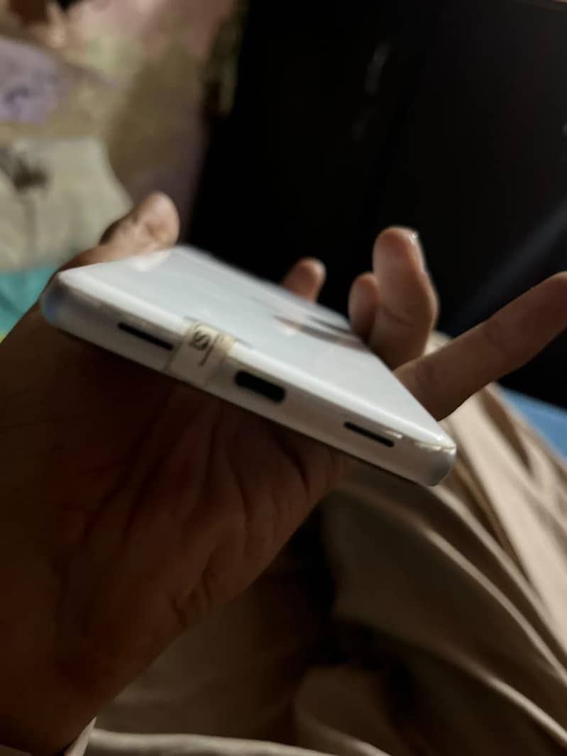 Google Pixel 7a 3