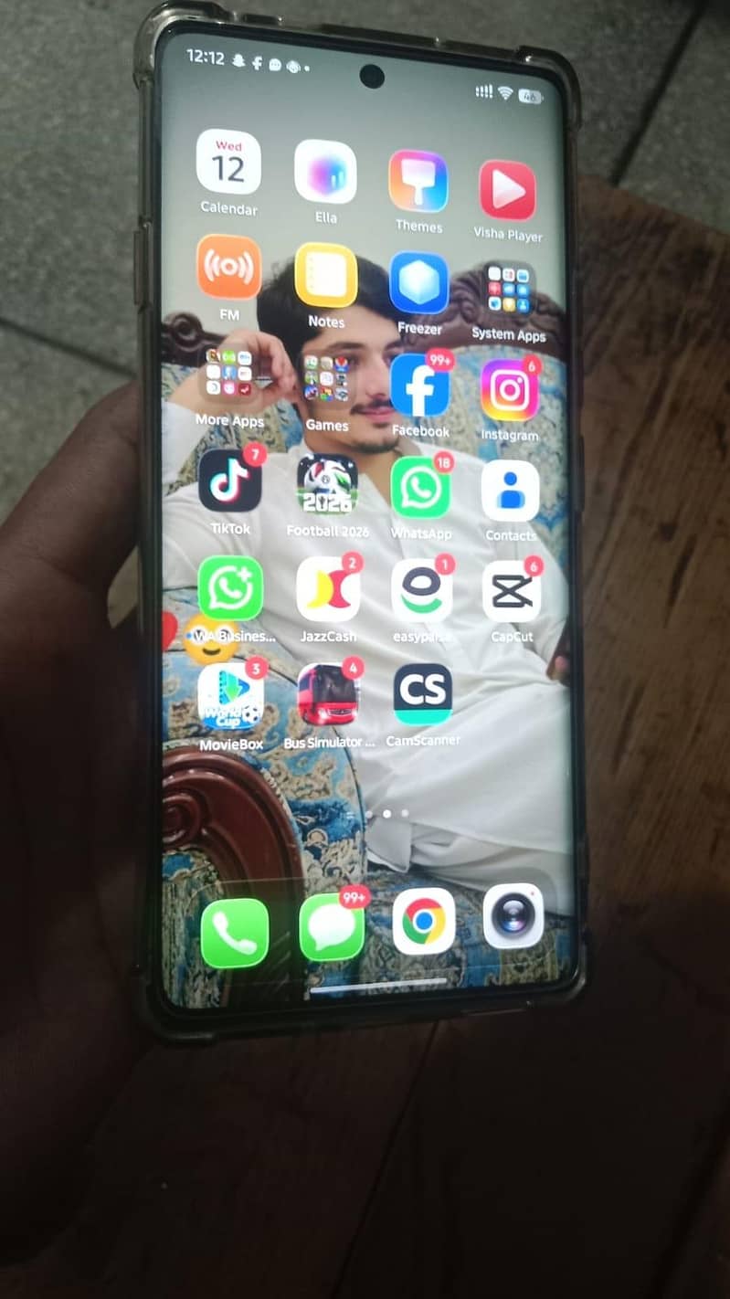 Tecno CAMON 40 Pro 1