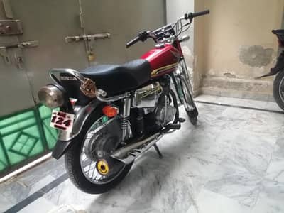 Honda 125 SE Self start
