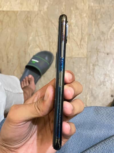 Apple iPhone XS